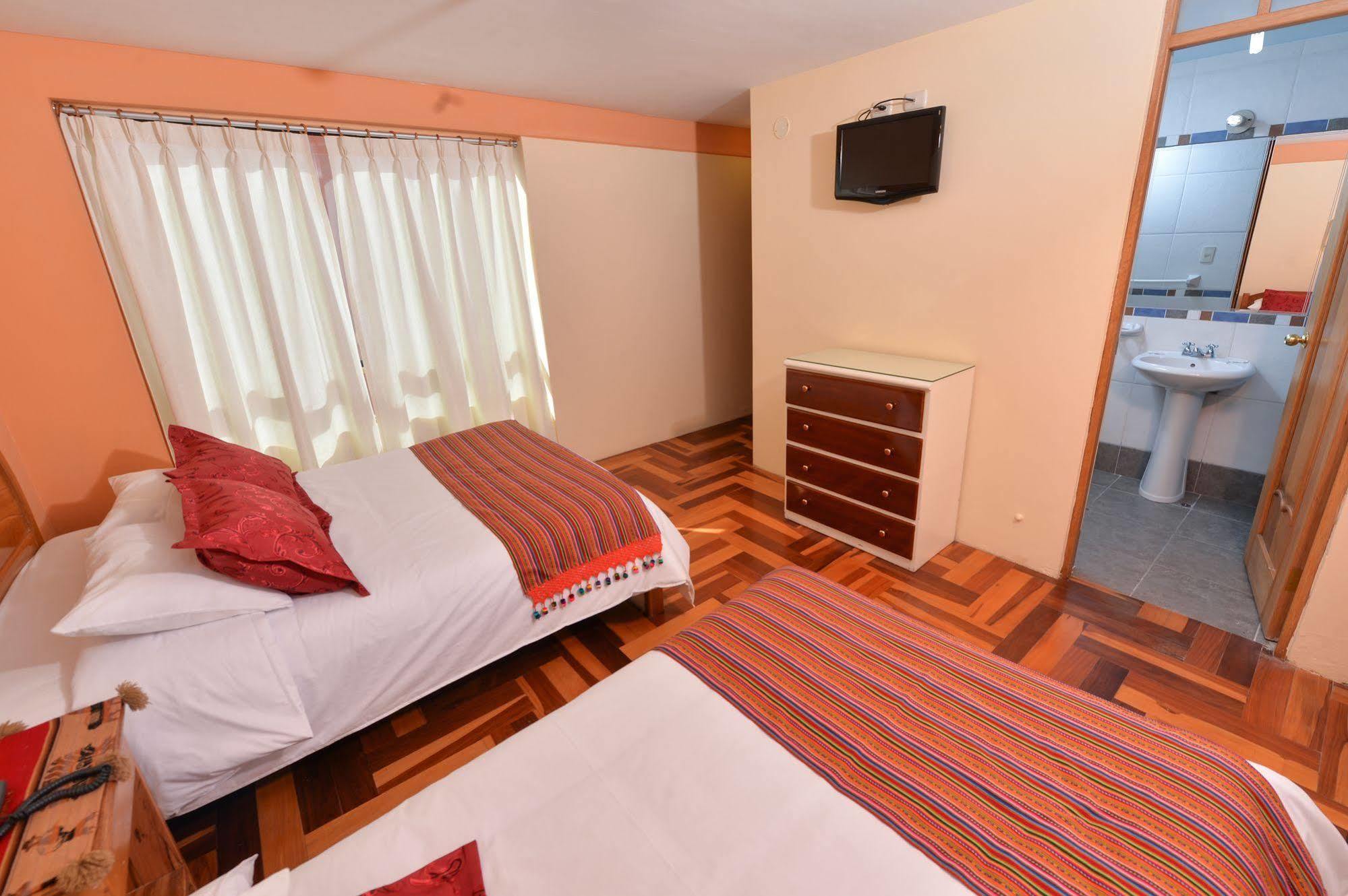 Hostal Atlantis Cuzco Buitenkant foto